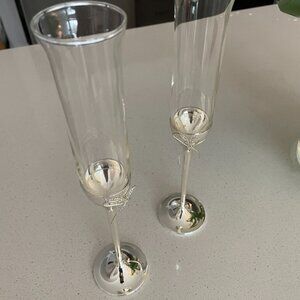 Wedgwood Vera Wang "Love Knots" toasting flutes